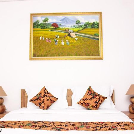 Santi Homestay Canggu Exterior foto