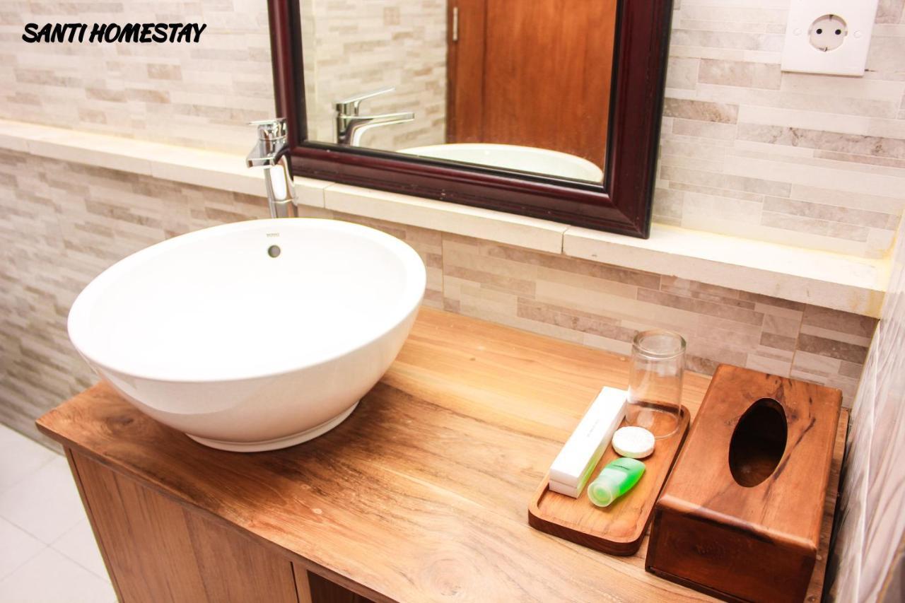 Santi Homestay Canggu Exterior foto